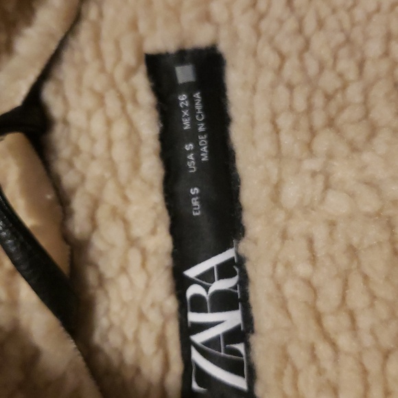 ZARA Cropped Double Faced Fleece Vest Bloggers Favorite - Picture 2 of 6